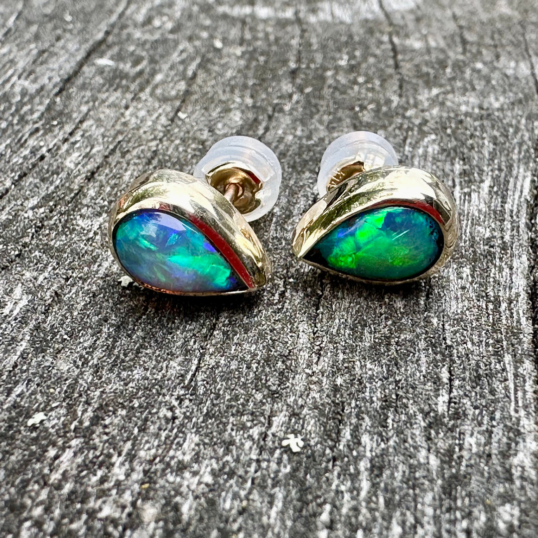 9ct Gold Australian Crystal Opal Stud Earrings