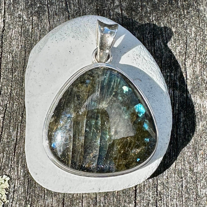Finnish labradorite pendant