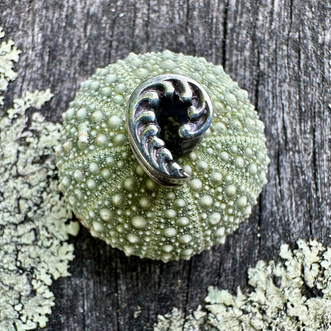 Silver fern bead