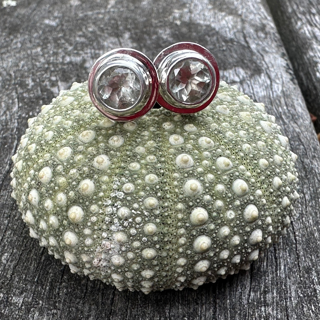 Prasiolite (green amethyst) studs