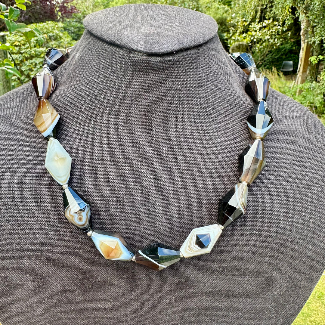 Bostwanan agate necklace