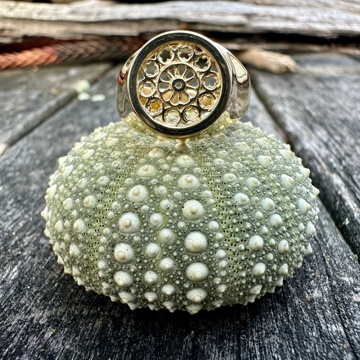 18 carat Rose window signet ring