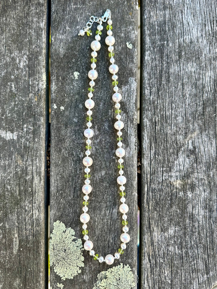 Peridot & Freshwater pearl necklace