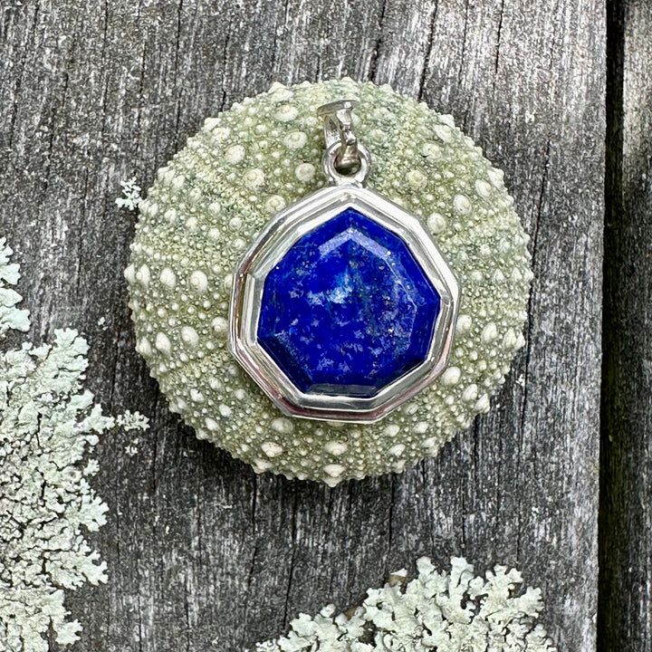 Afghani lapis lazuli pendant