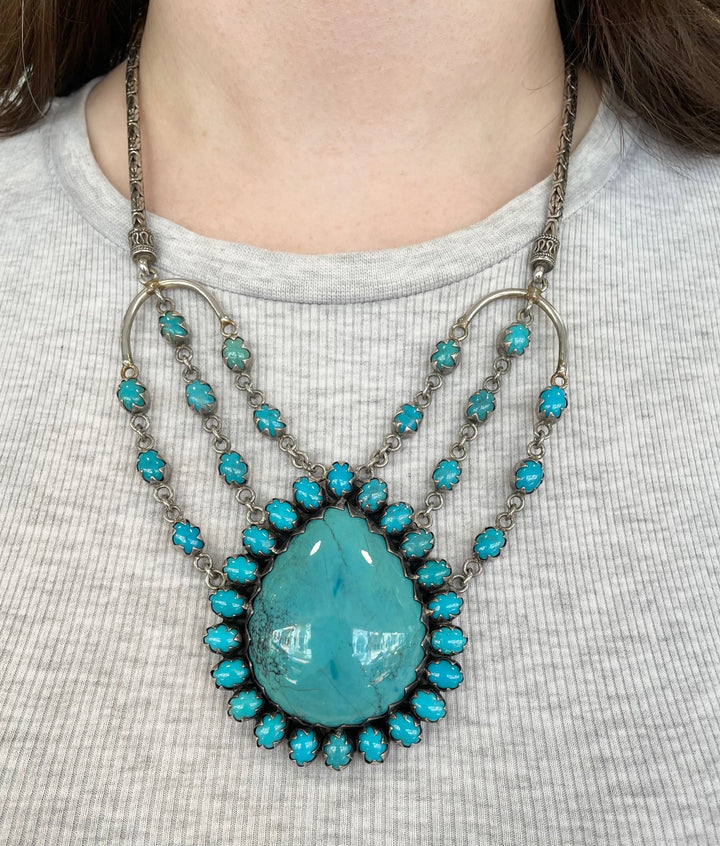 Huge turquoise necklace