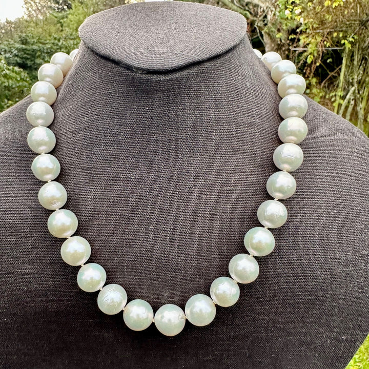 Graduated knotted Edison pearl necklace