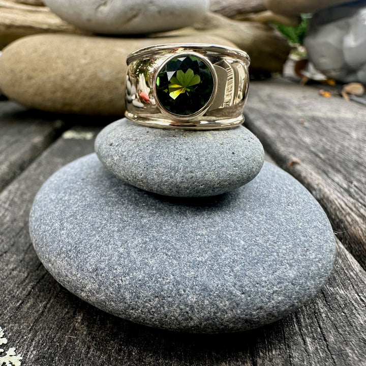 Green tourmaline Bella ring