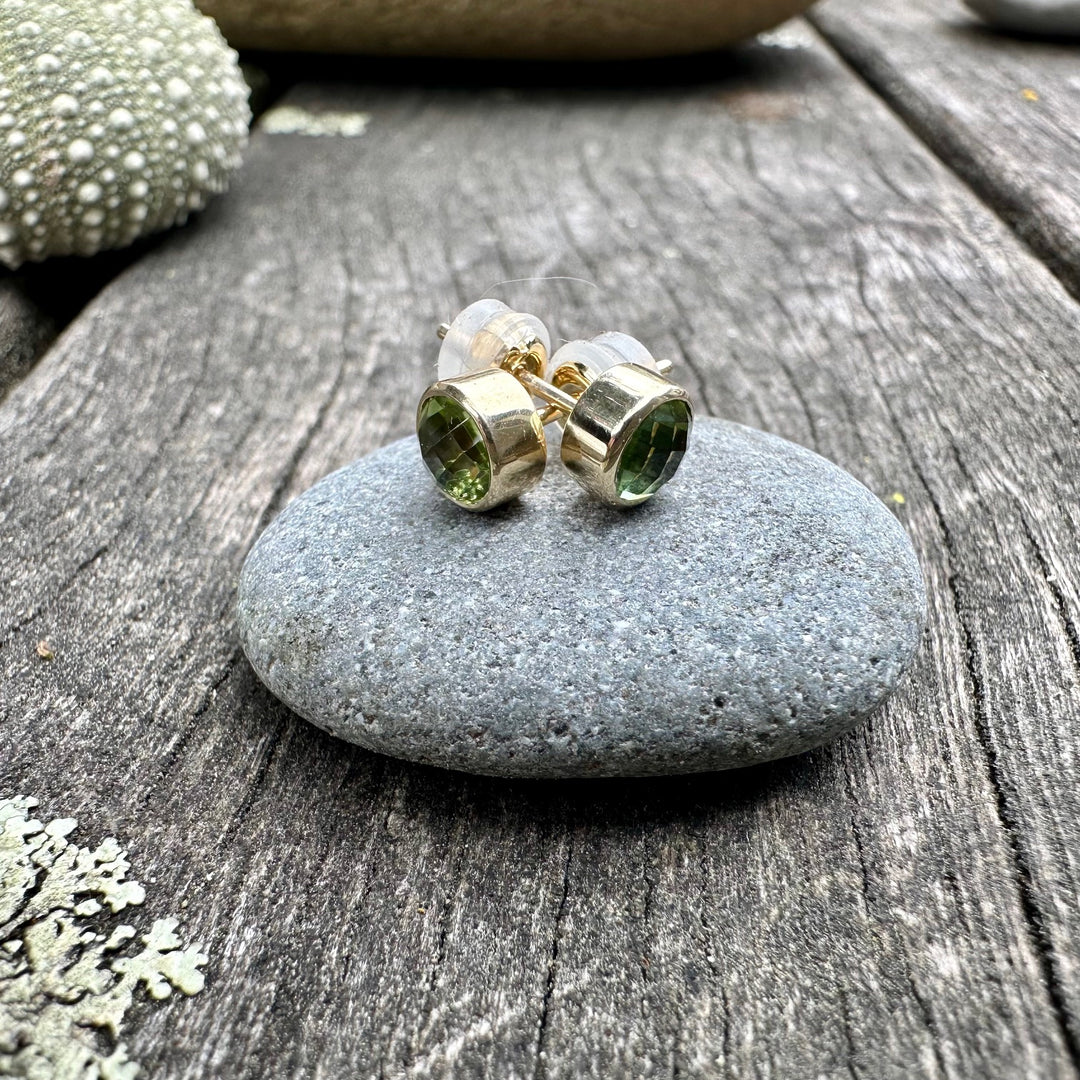 5mm peridot studs
