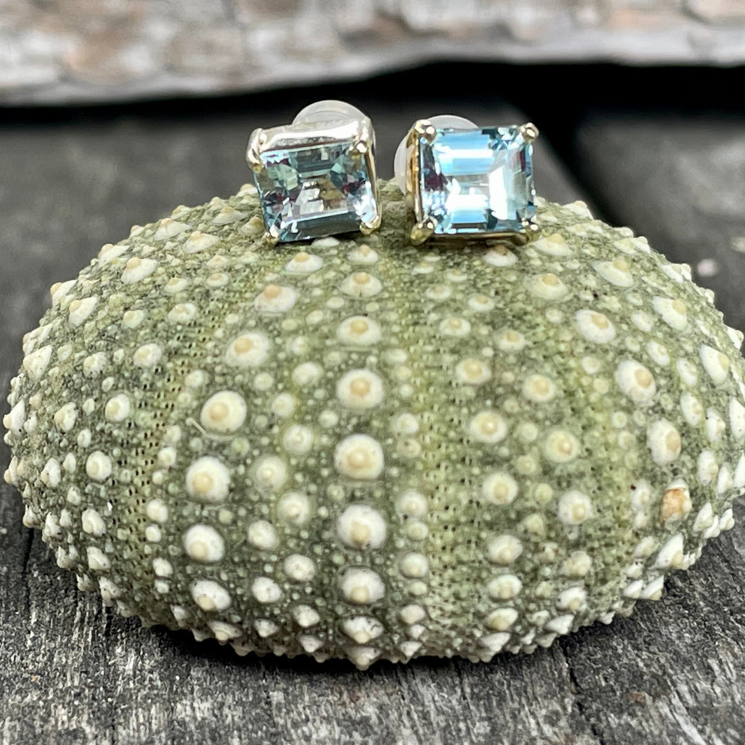 9ct Gold Aquamarine Stud Earrings