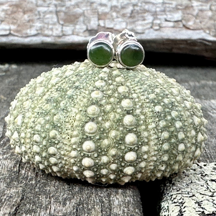 4mm New Zealand (pounamu) studs