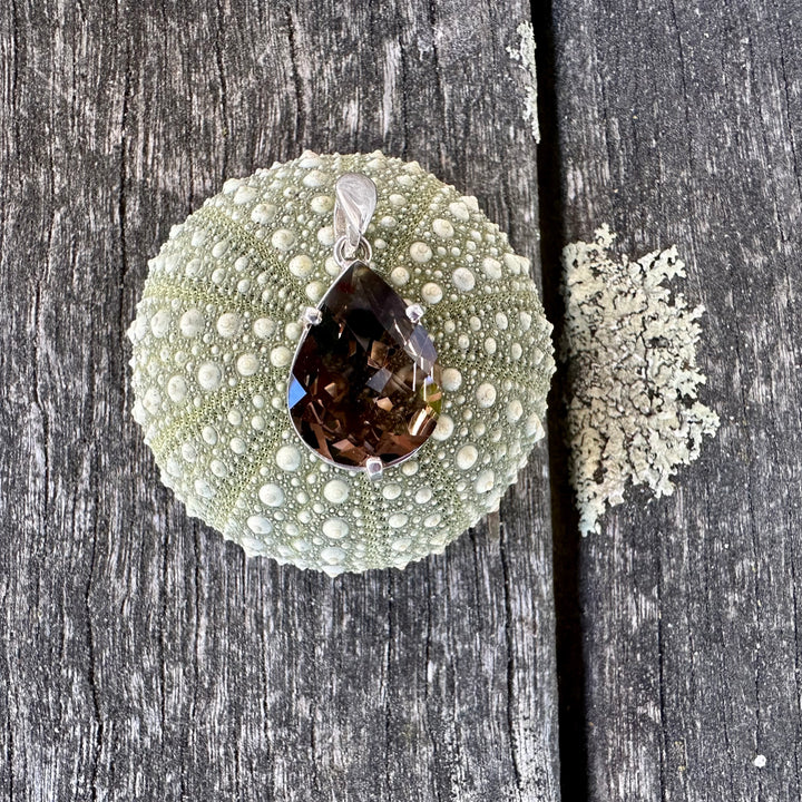 Smoky quartz pendant