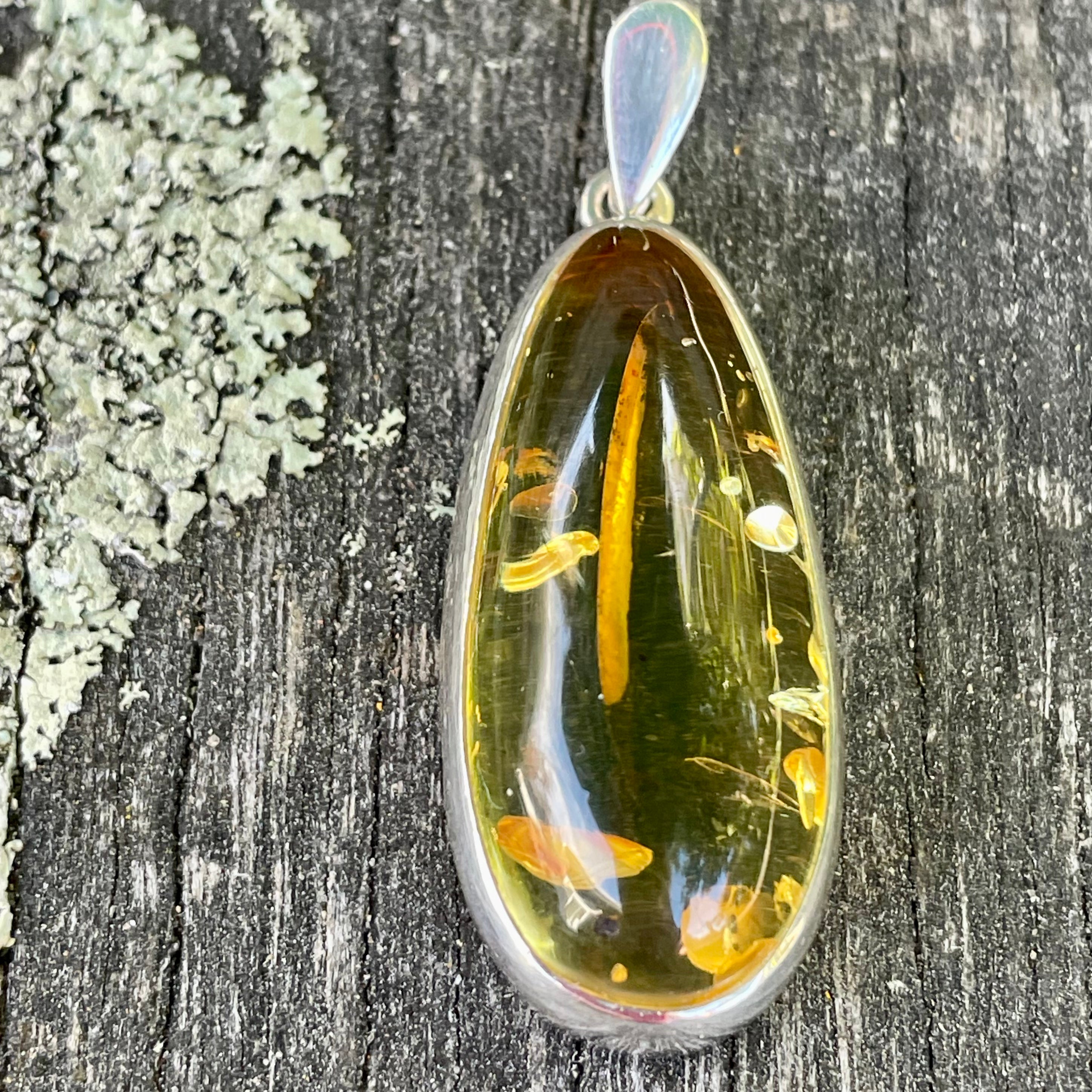 Baltic amber best sale pendant necklace