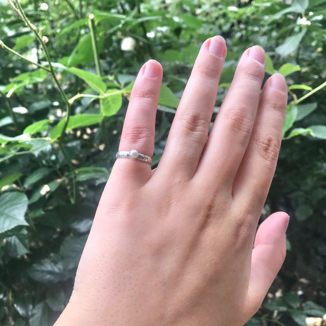 Little Freshwater Pearl Ring with Ornate Band