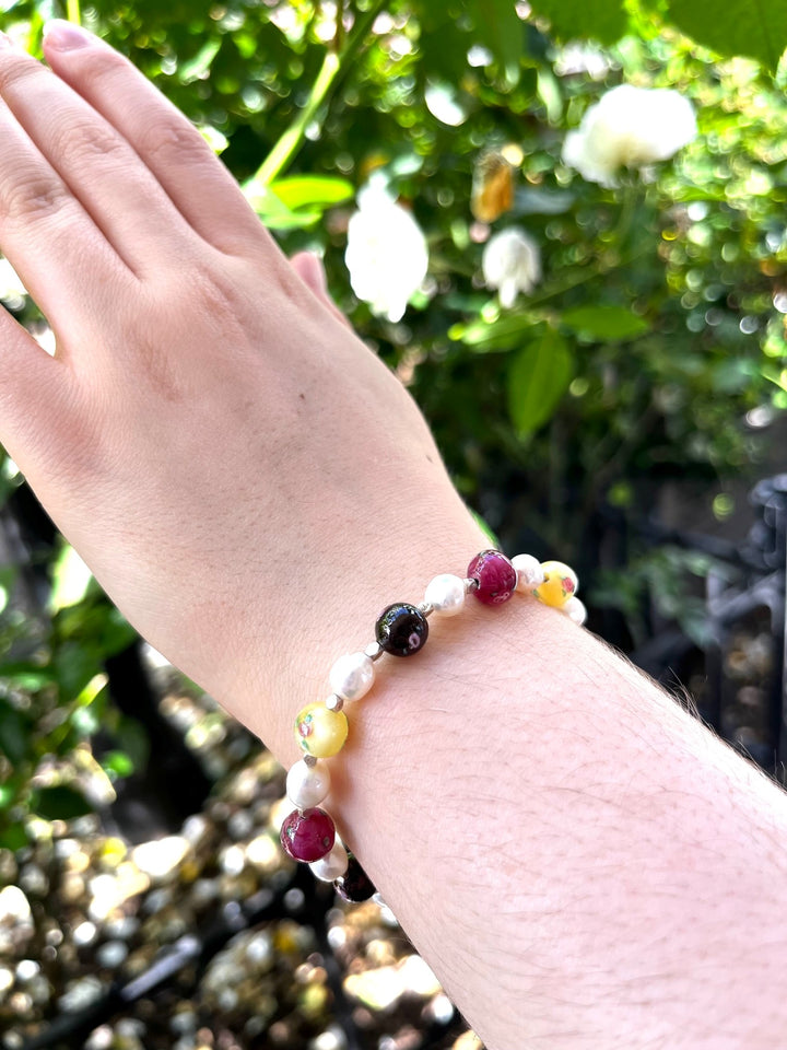 Czech rose and freshwater pearl bracelet