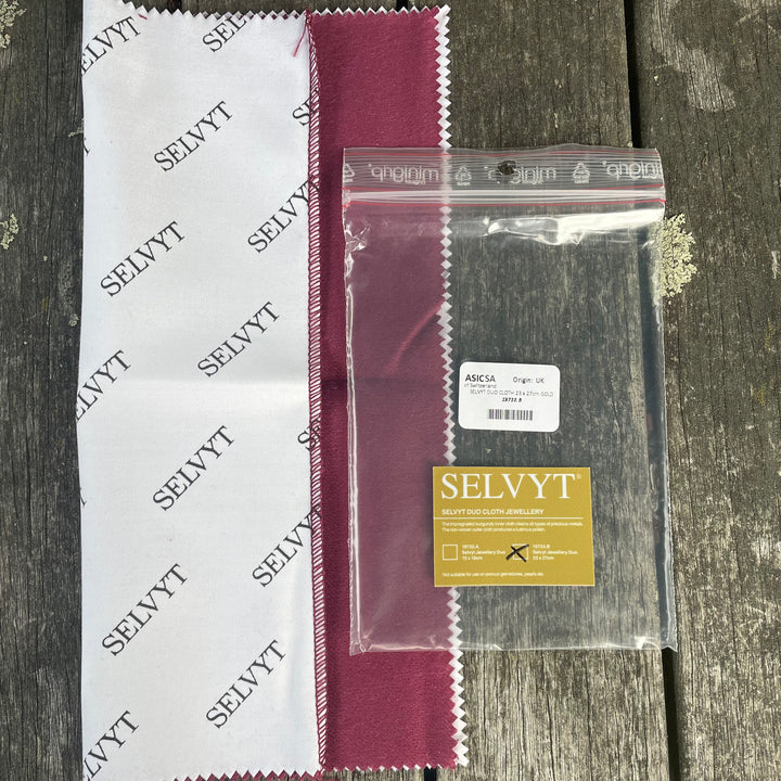 Selvyt gold cleaning cloth