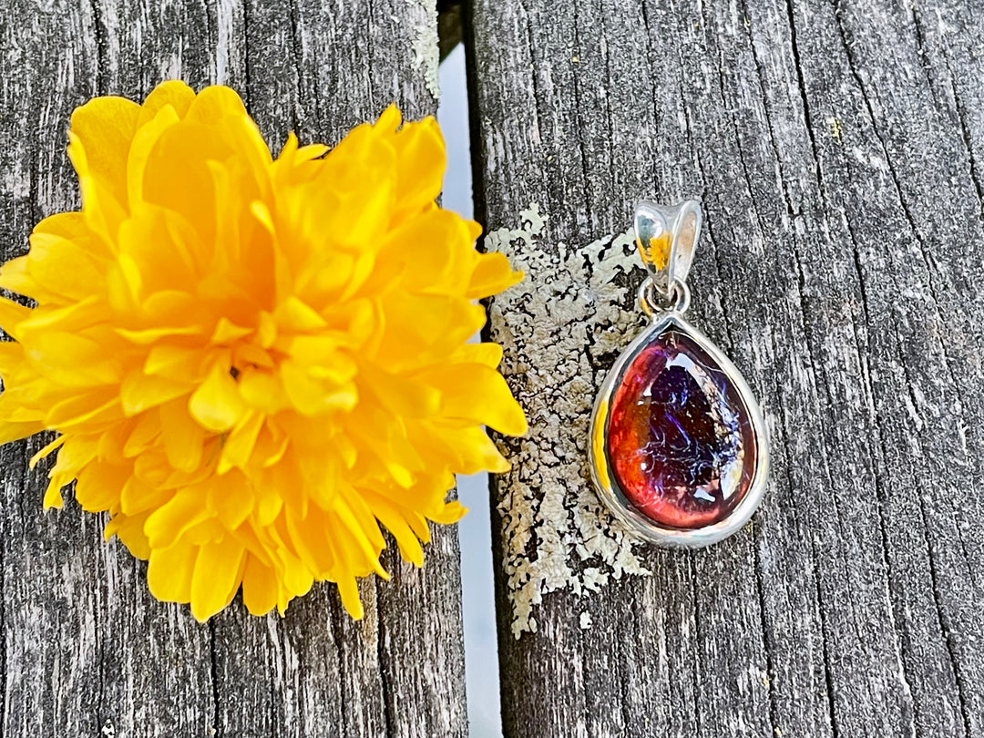 Vintage Dragons Breath glass pendant