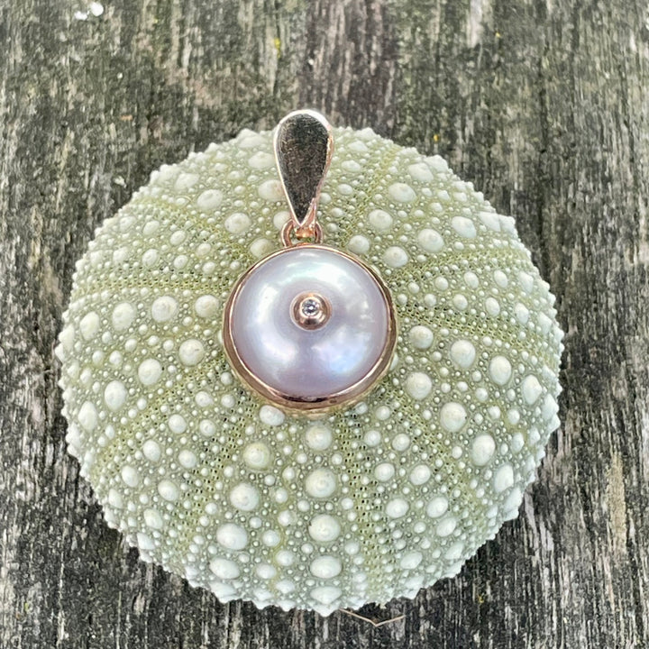9ct Gold White Freshwater Pearl and Diamond pendant