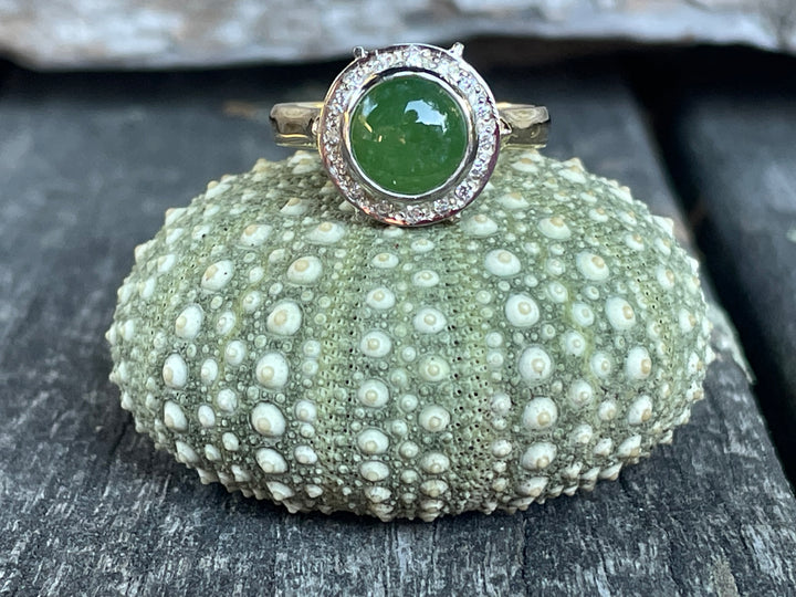 9ct Gold & New Zealand Greenstone Halo Ring