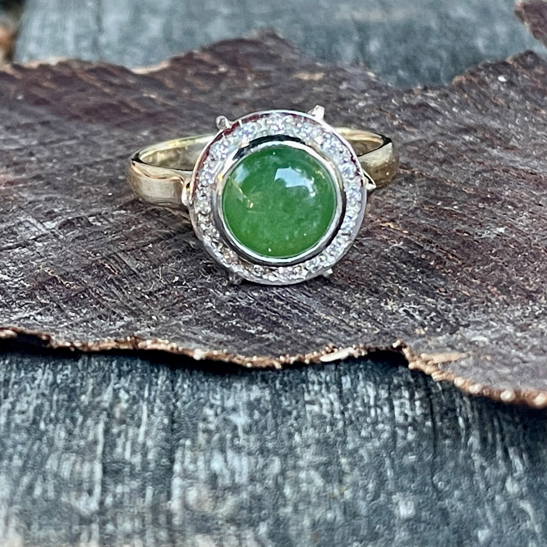 9ct Gold & New Zealand Greenstone Halo Ring