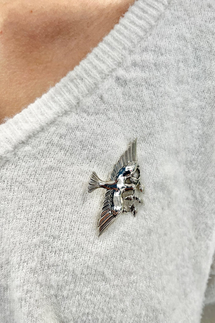 Vintage Sterling peace dove brooch