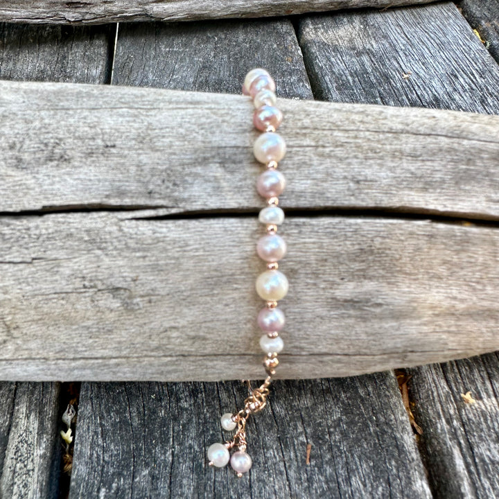 Pink & white freshwater pearl bracelet