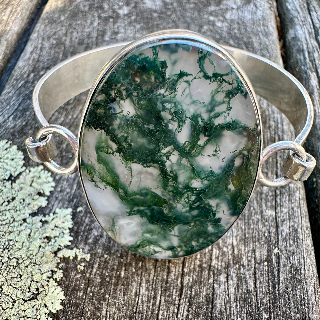 Vintage moss agate bangle