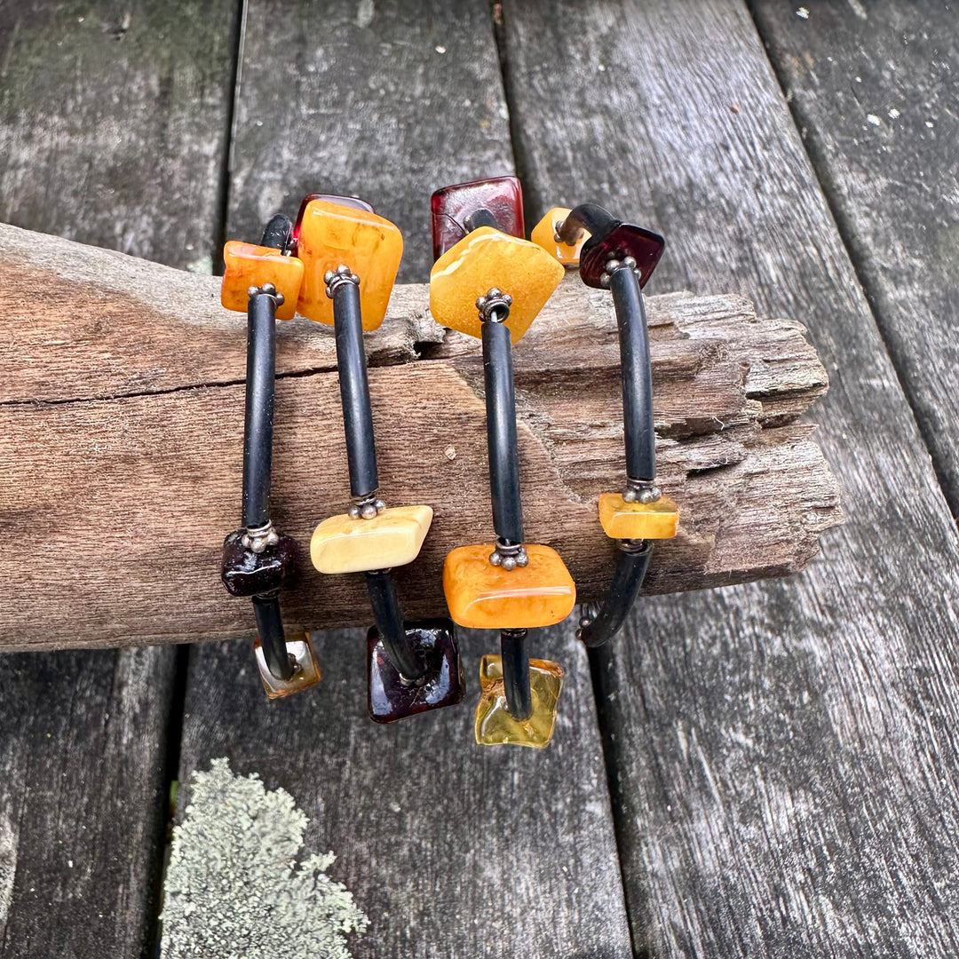 Baltic amber and rubber bracelet