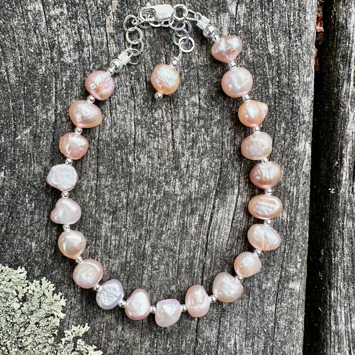 Pale pink freshwater pearl bracelet