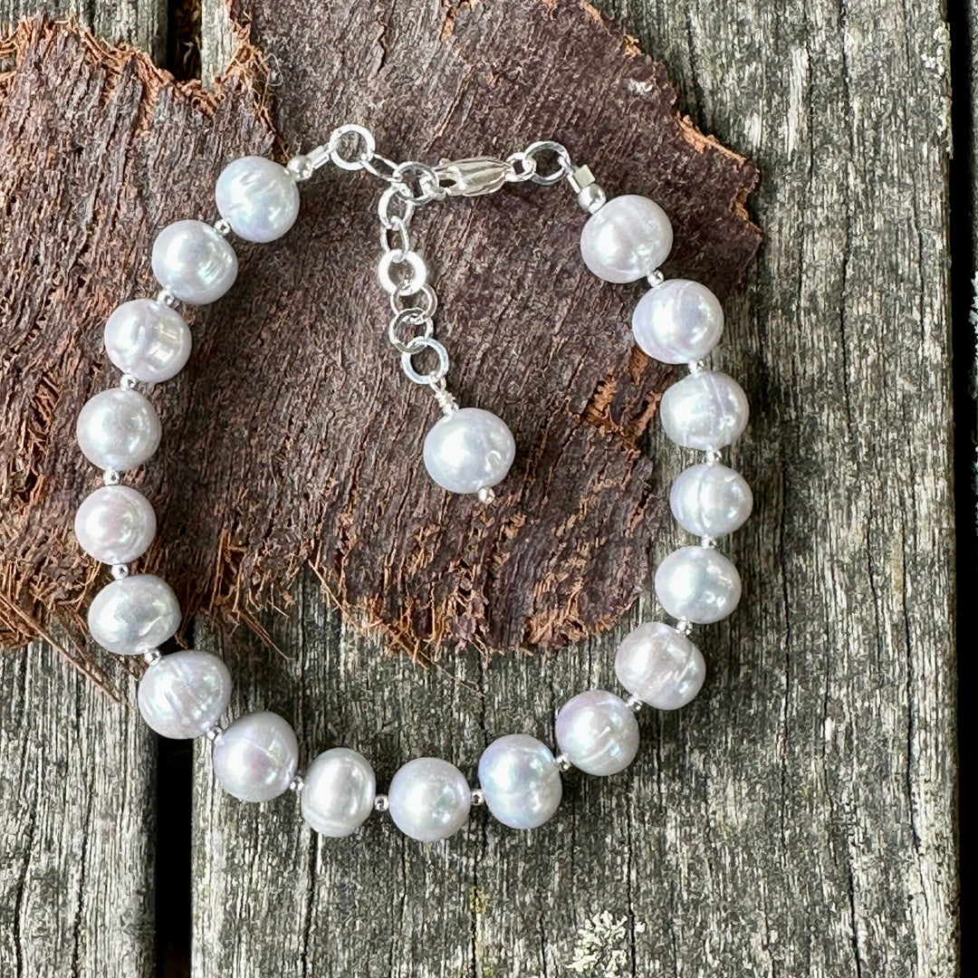 Pale silver grey freshwater pearl bracelet