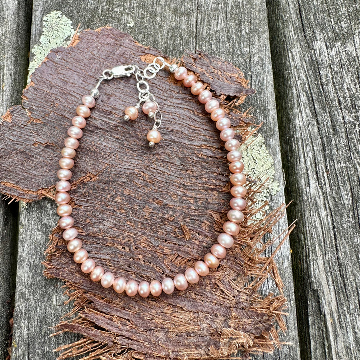 Pink freshwater pearl bracelet