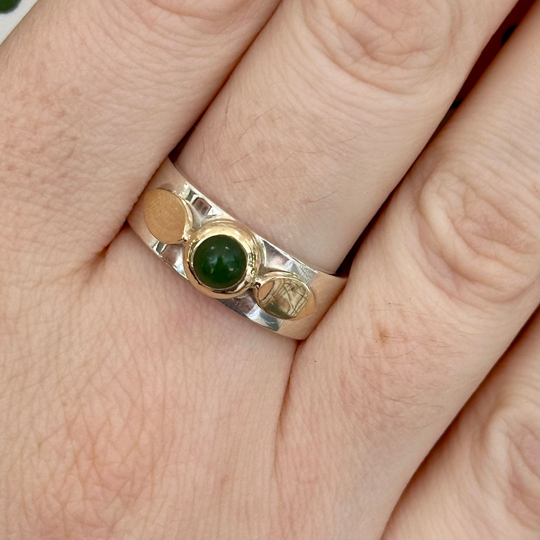 Gold & silver New Zealand greenstone Amore ring