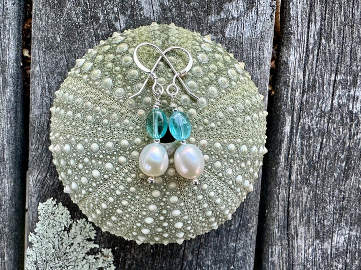 Apatite & freshwater pearl earrings