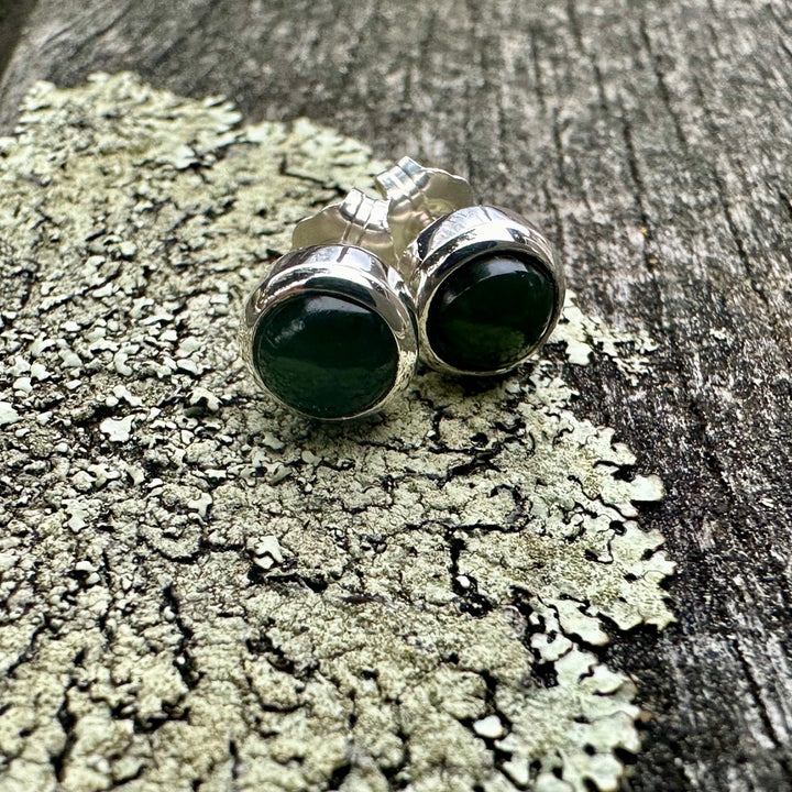 6mm New Zealand greenstone (pounamu) studs