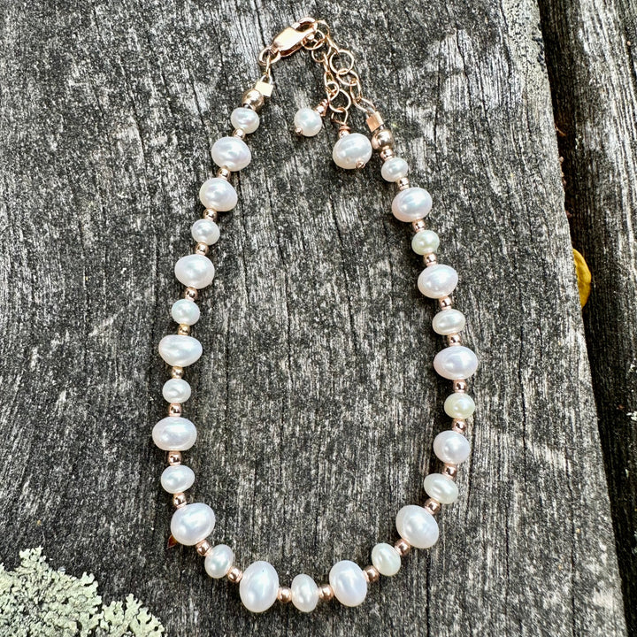 White freshwater pearl bracelet