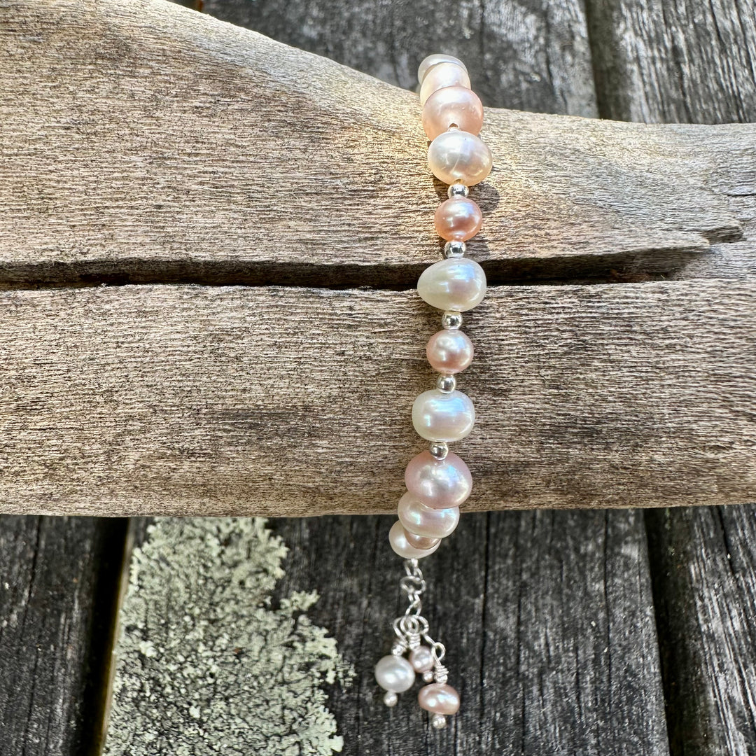 Pink & white freshwater pearl bracelet