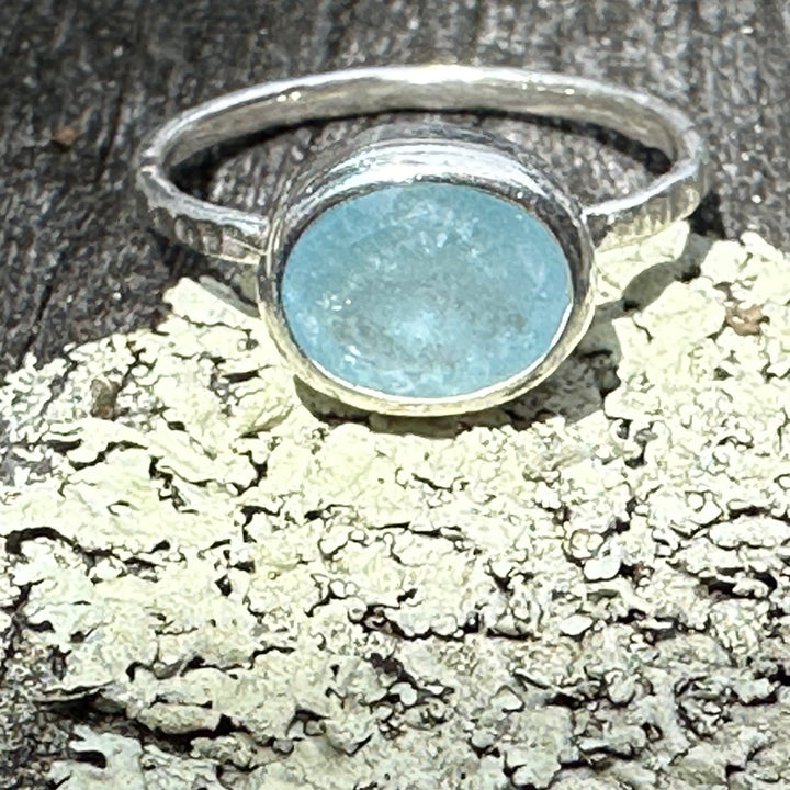 Faceted aquamarine ring