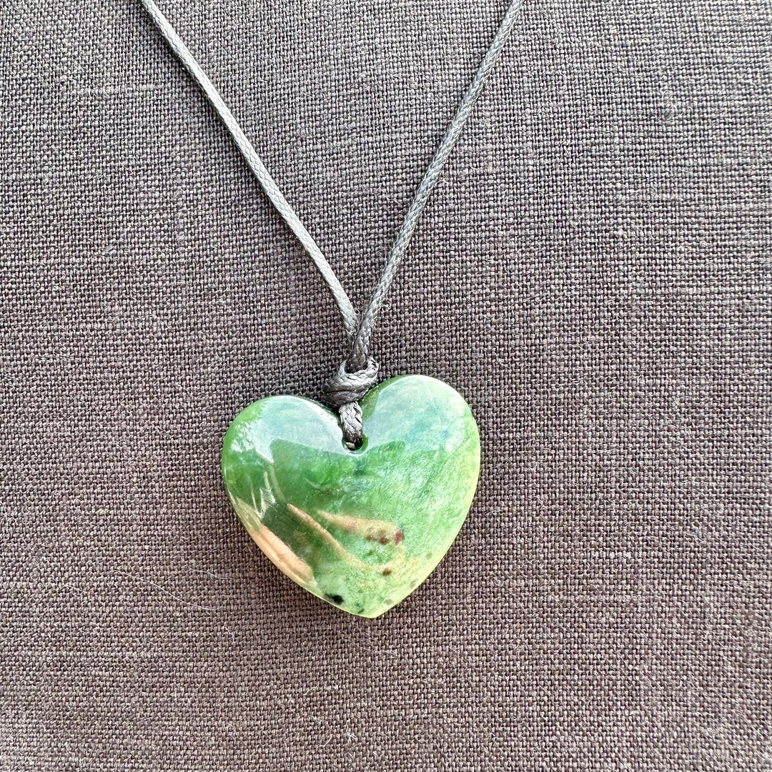 New Zealand greenstone heart (manawa)