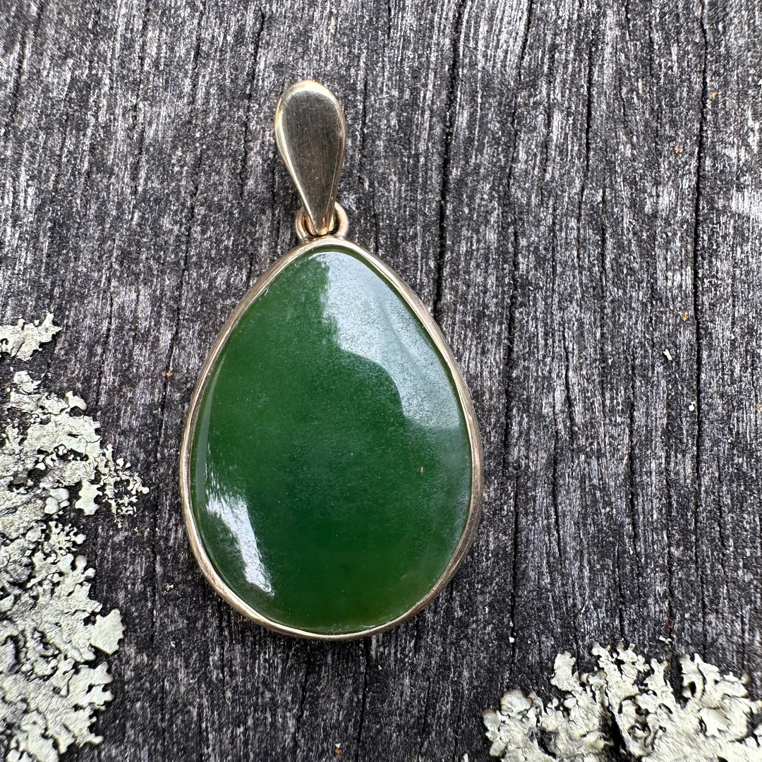 Large 9ct Gold Pounamu Drop Pendant