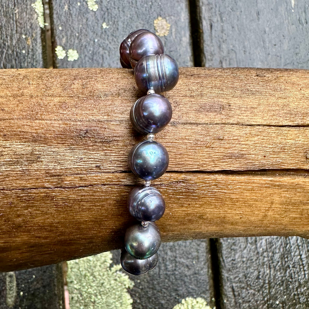 Peacock freshwater pearl bracelet