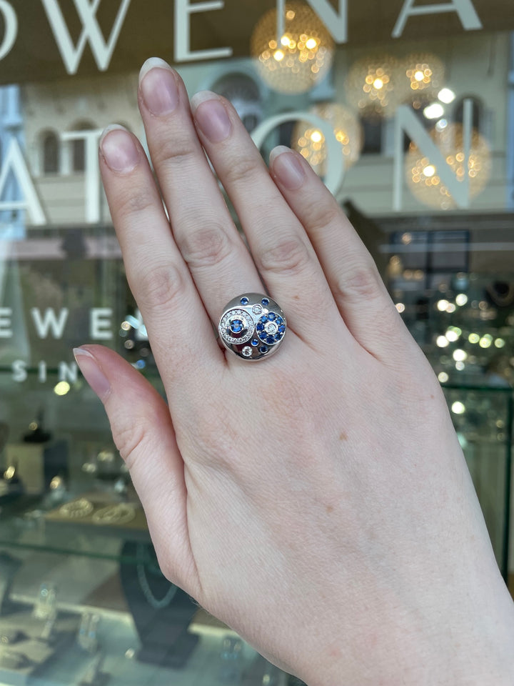 The Sapphire and diamond painters palette ring