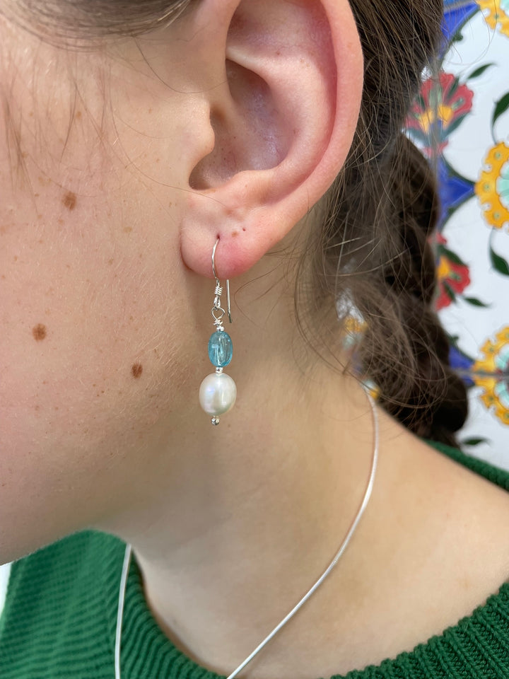Apatite & freshwater pearl earrings