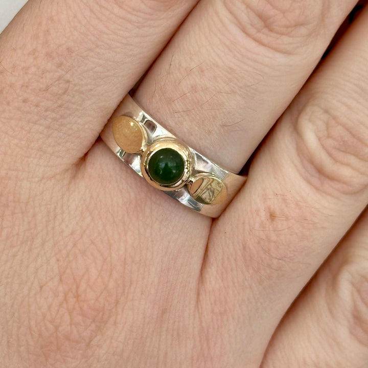 Gold & silver New Zealand greenstone Amore ring