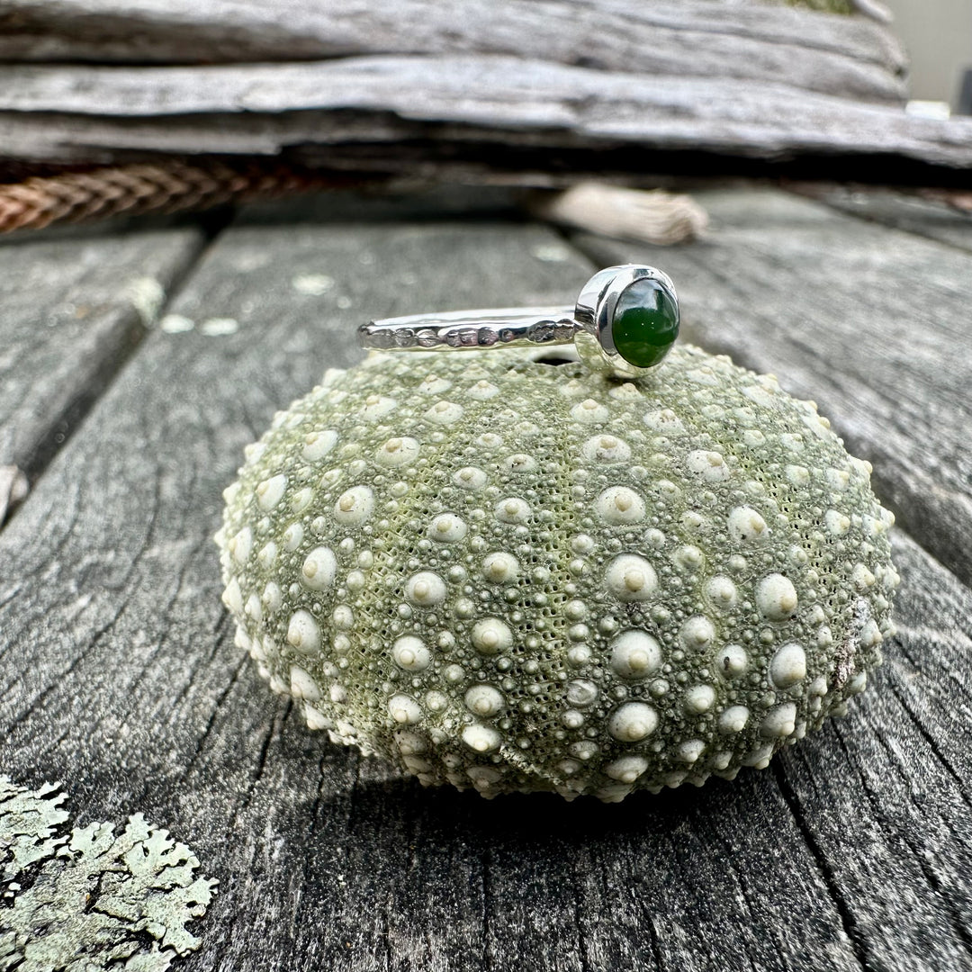 Sterling silver pepe New Zealand greenstone ring