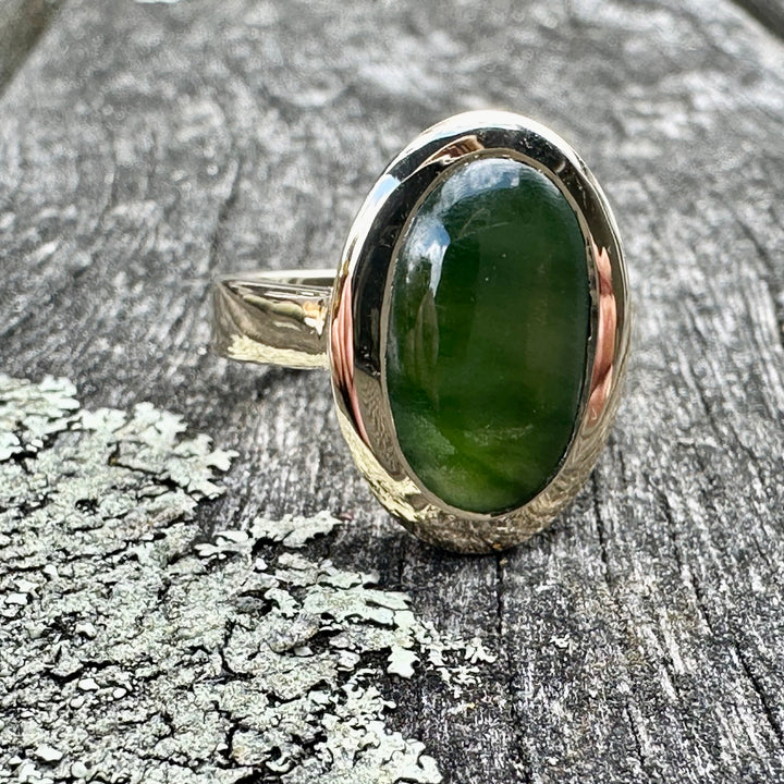 9ct Gold New Zealand Pounamu Oval Ring