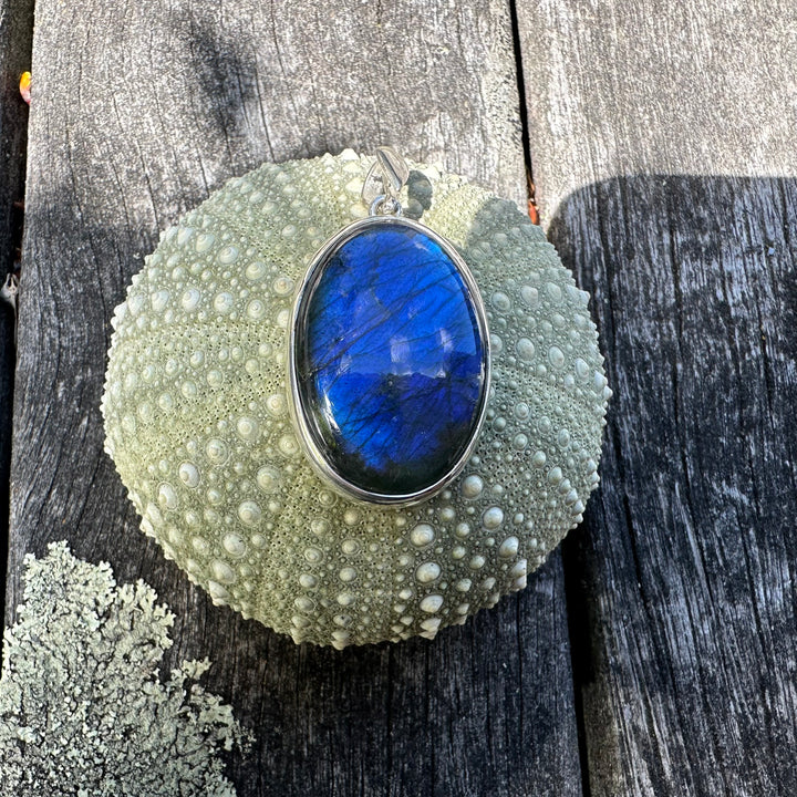 Labradorite pendant