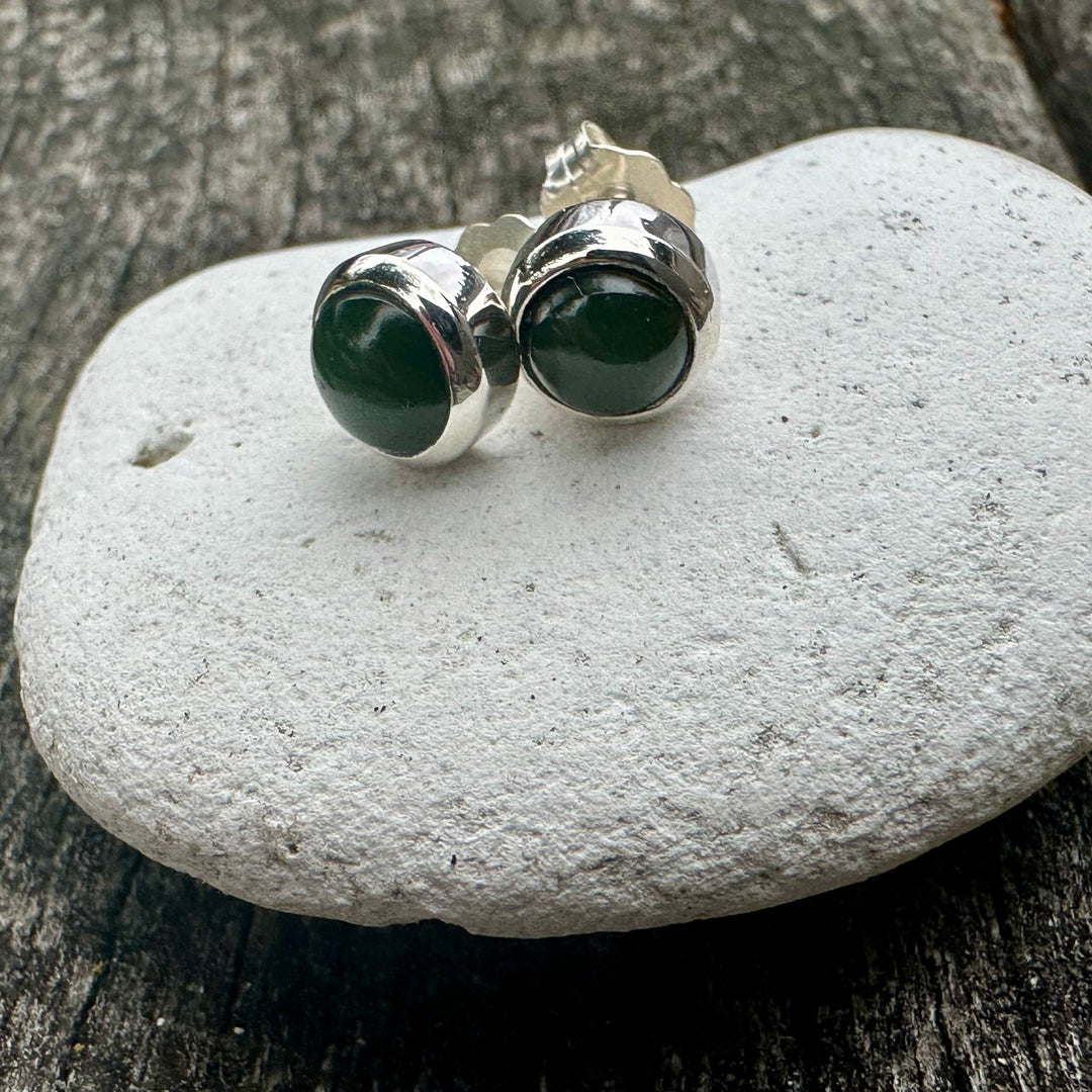 6mm New Zealand greenstone (pounamu) studs