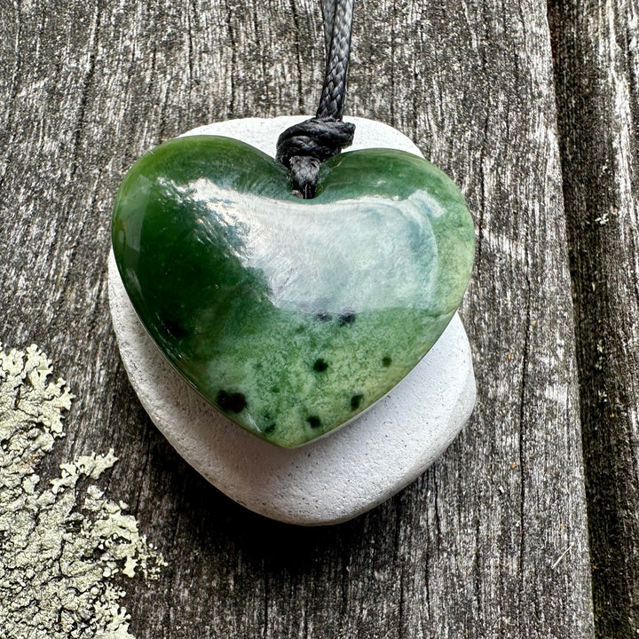 New Zealand greenstone heart (manawa)