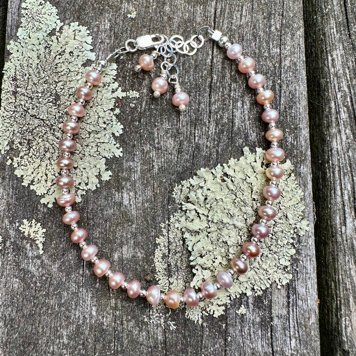 Pale pink freshwater pearl bracelet