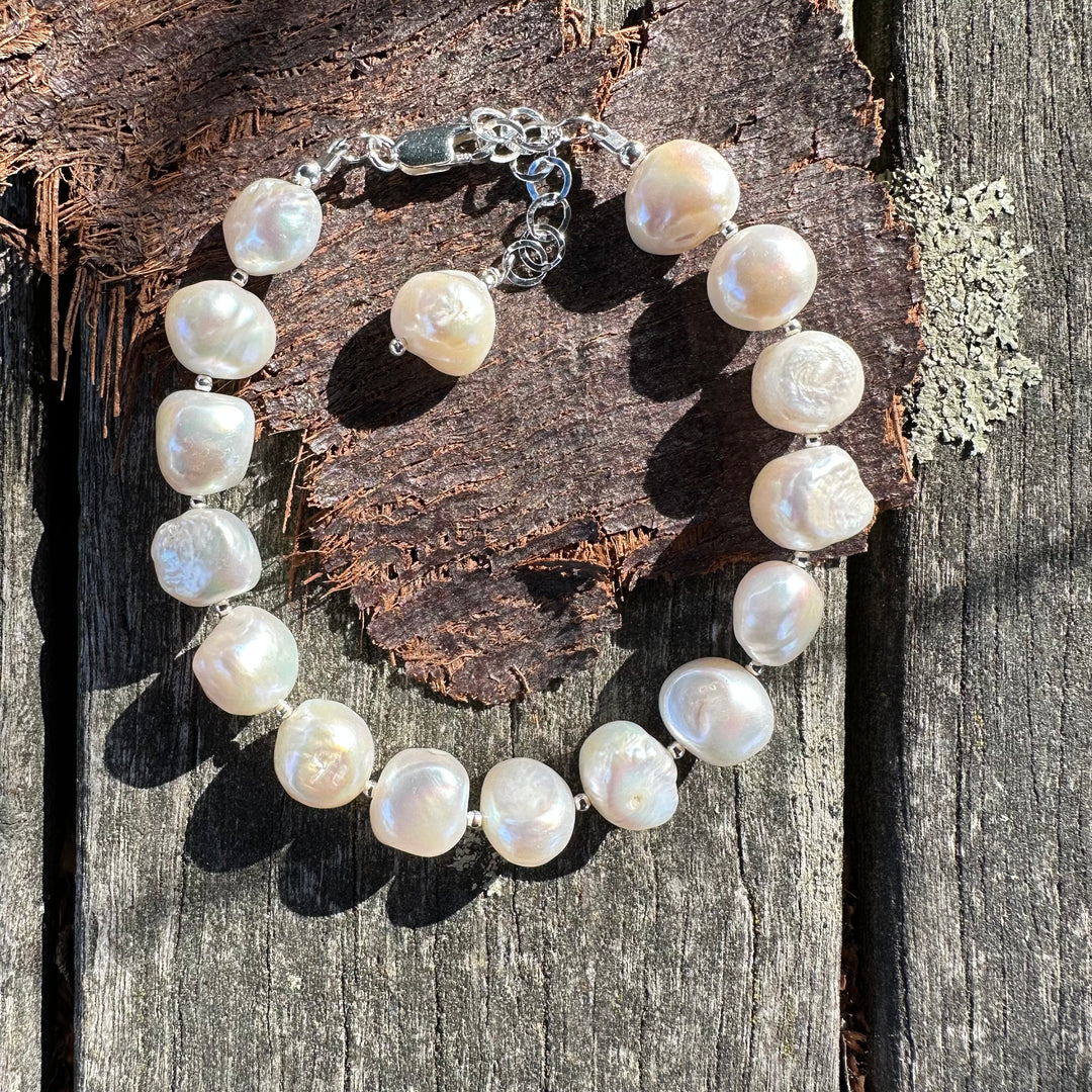 White freshwater pearl bracelet.