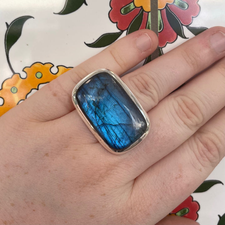 Labradorite knuckleduster ring